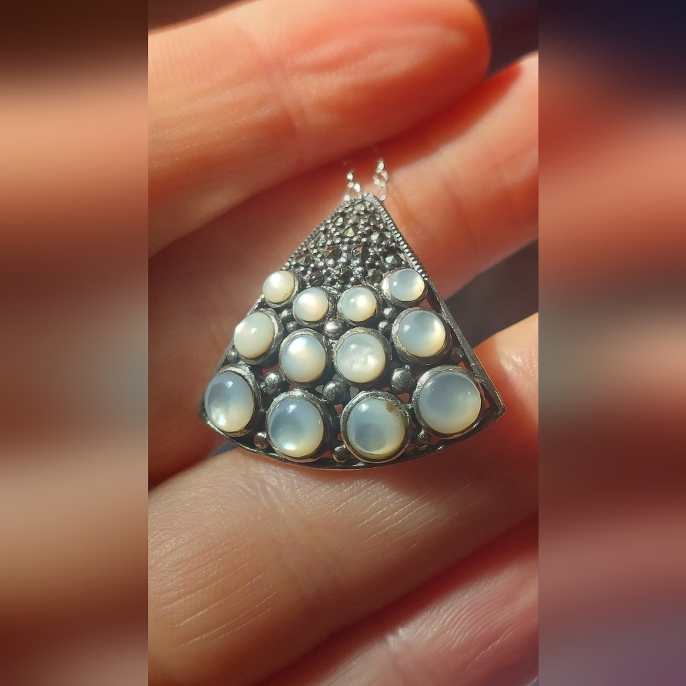 Moonstone with marcasite pendant sterling silver 18" chain signed
